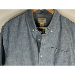 L.L. BEAN Men's Denim Blue Short Sleeve Button Up Shirt Size Large Reg